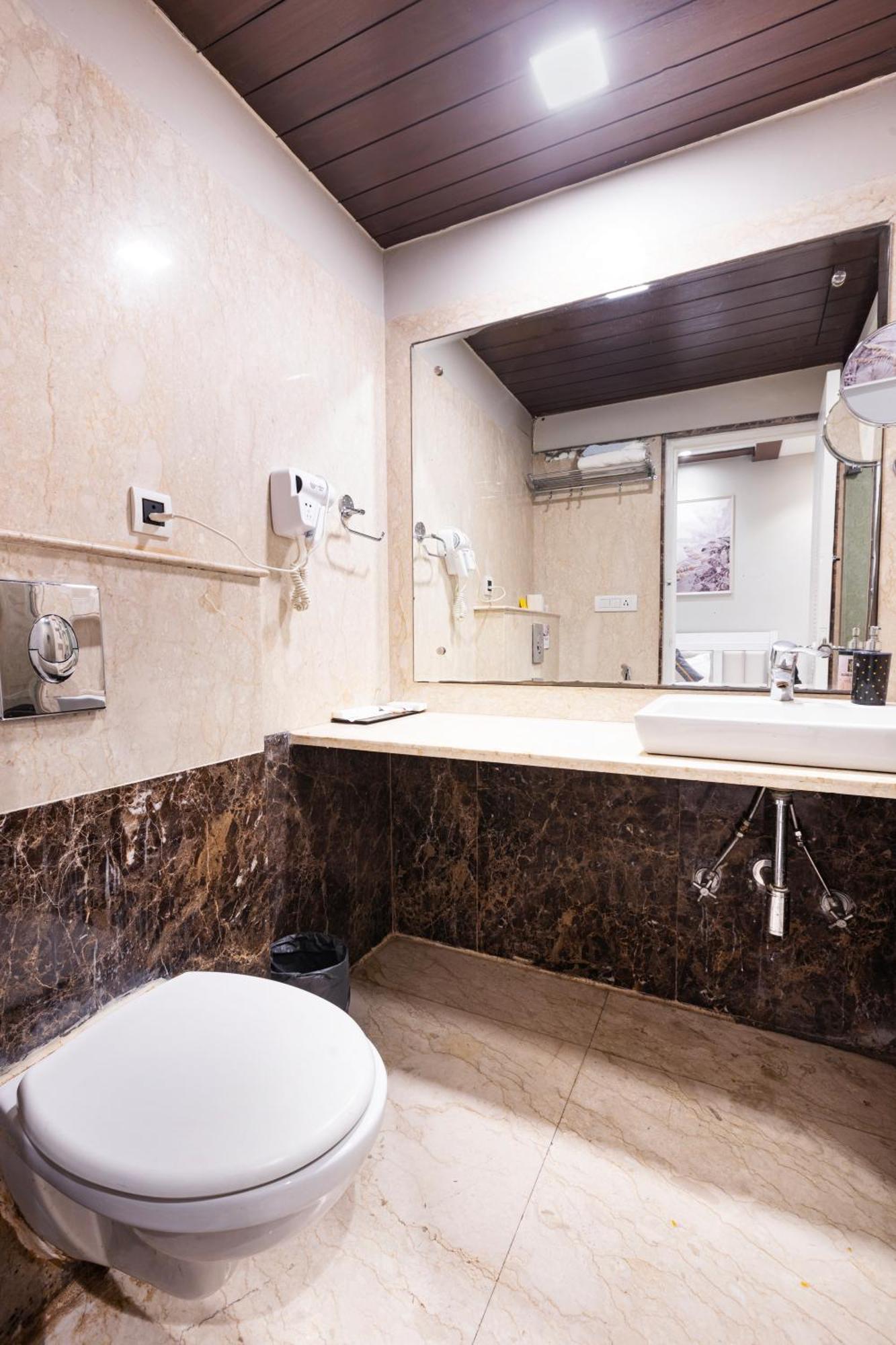 Skon Boutique By Orion Hotels New Delhi Exterior photo